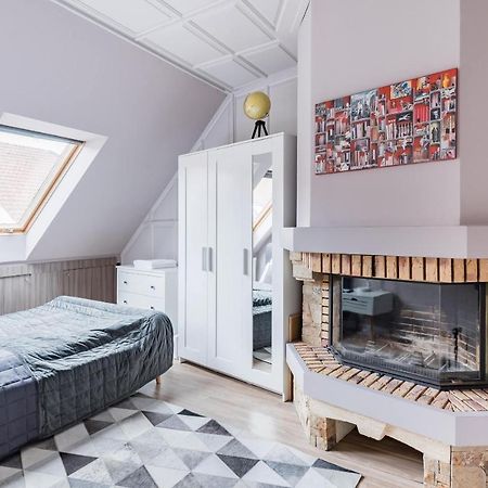Sunny And Central Penthouse With Private Garage Budapest Luaran gambar