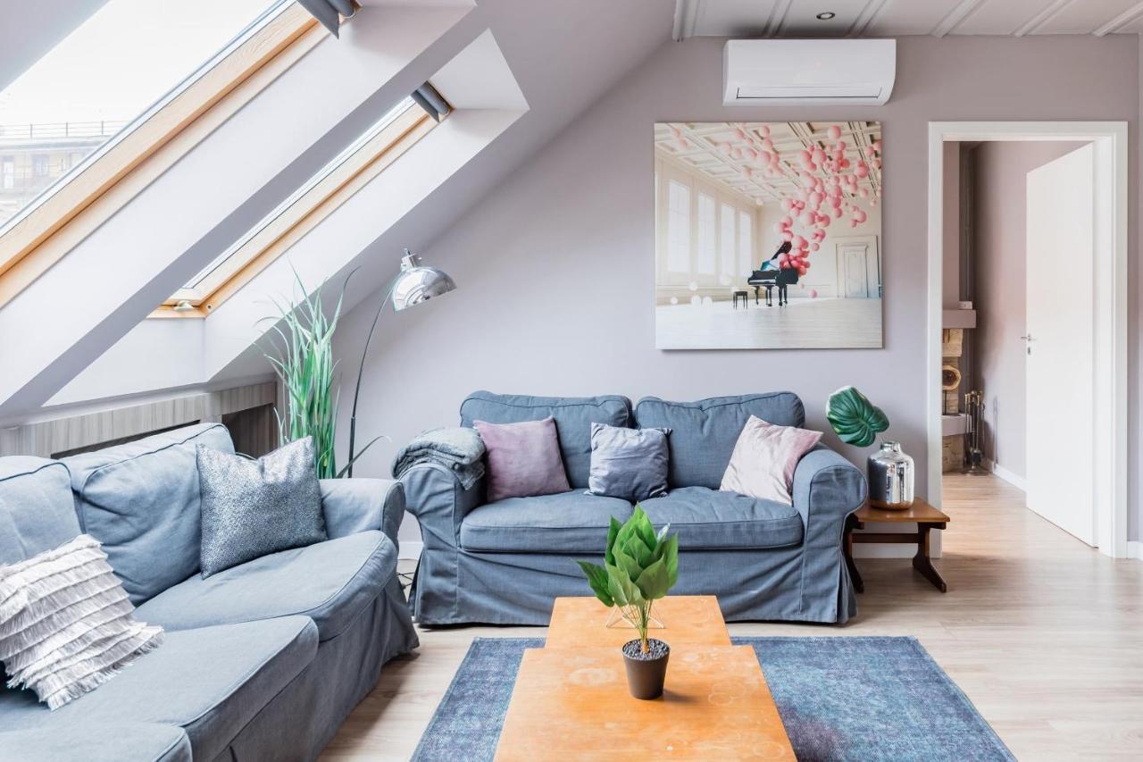 Sunny And Central Penthouse With Private Garage Budapest Luaran gambar
