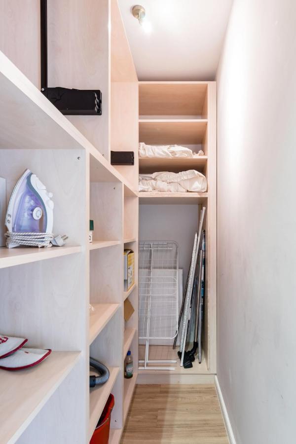 Sunny And Central Penthouse With Private Garage Budapest Luaran gambar