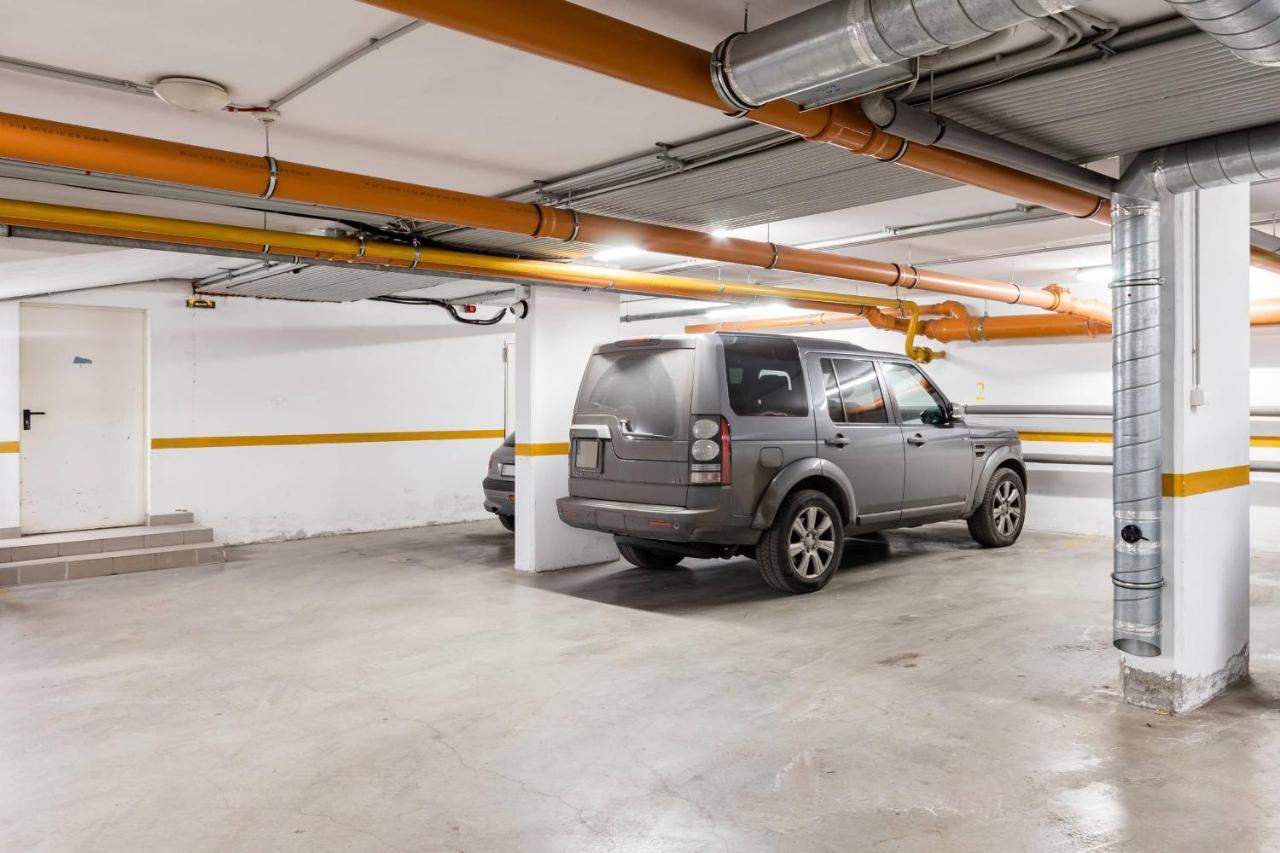 Sunny And Central Penthouse With Private Garage Budapest Luaran gambar